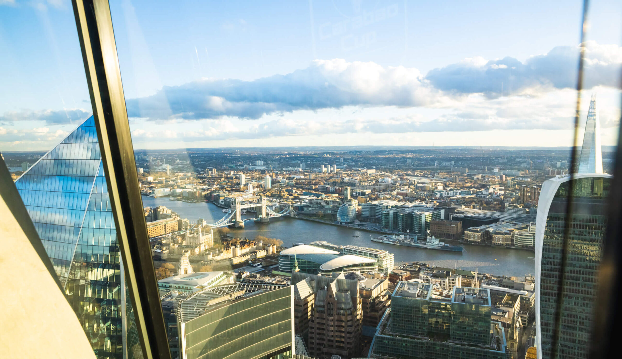 VIBE London Landing 42